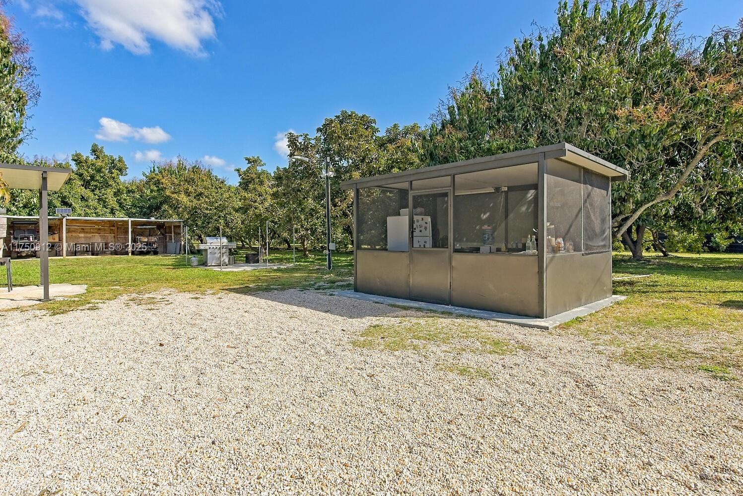 18955 Sw 264 Street Property Photo 39