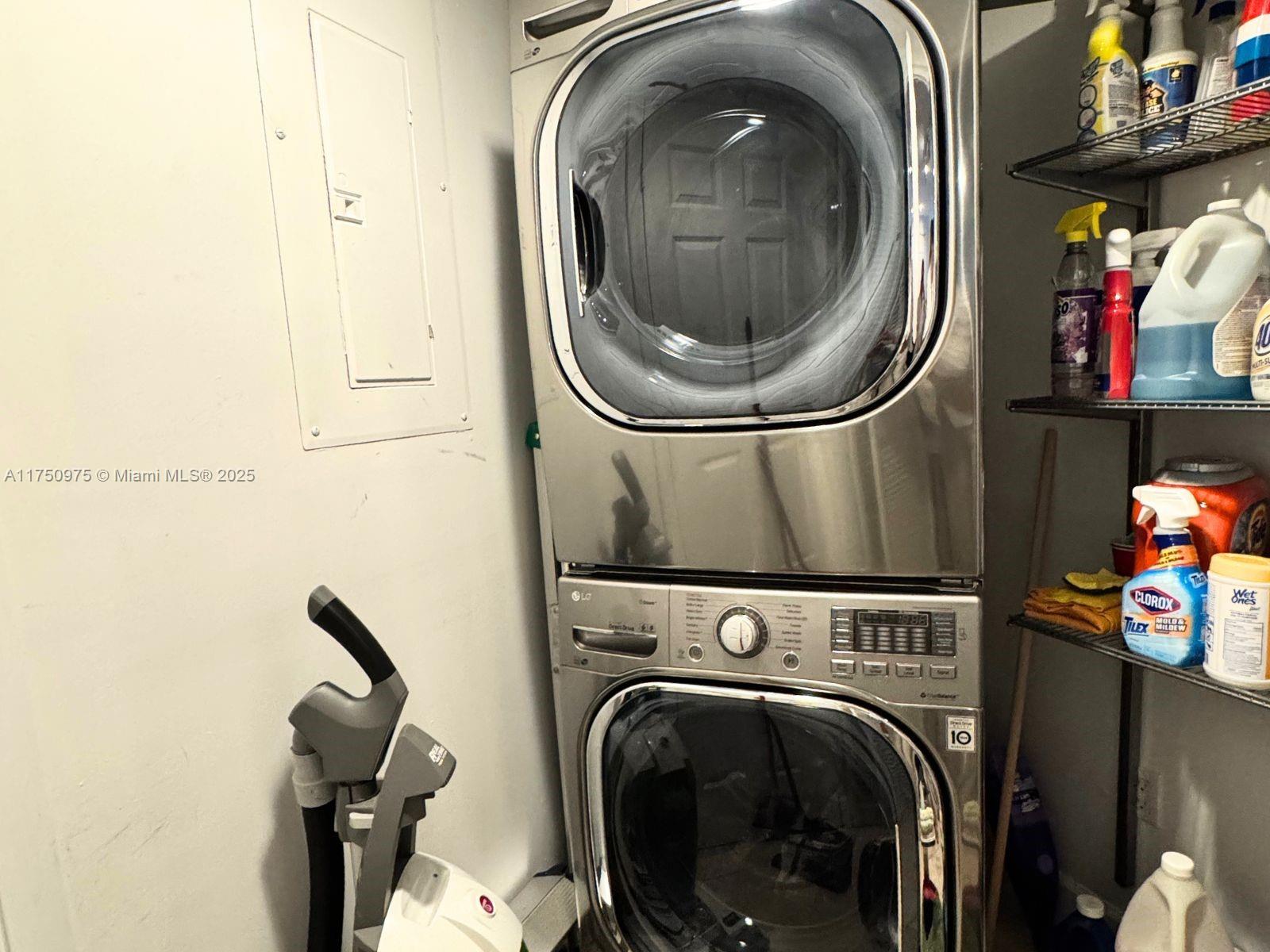 55 Merrick Way 707 Property Photo 15