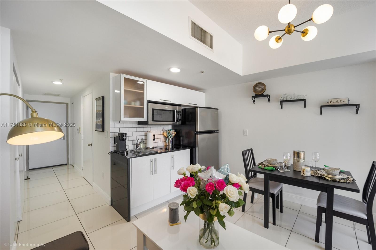 1750 N Bayshore Dr 1214 Property Photo 1