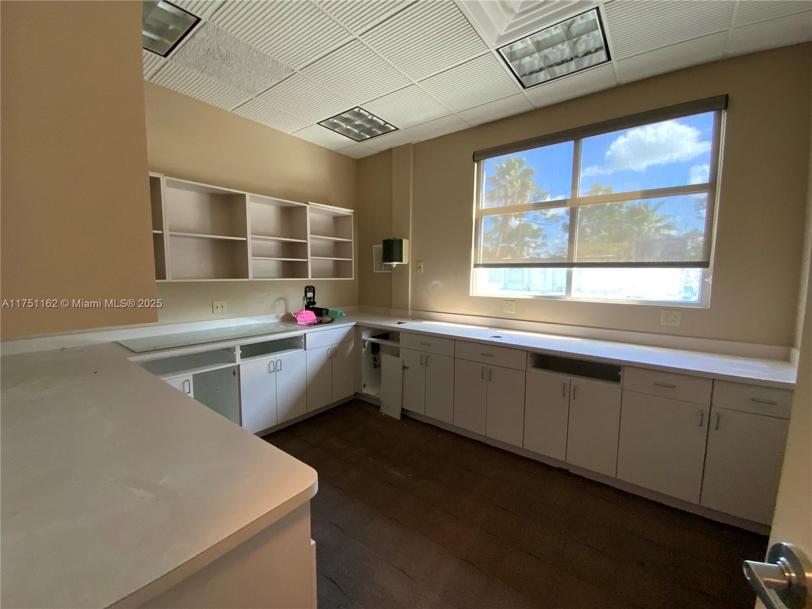 12731 New Brittany Blvd Property Photo 49