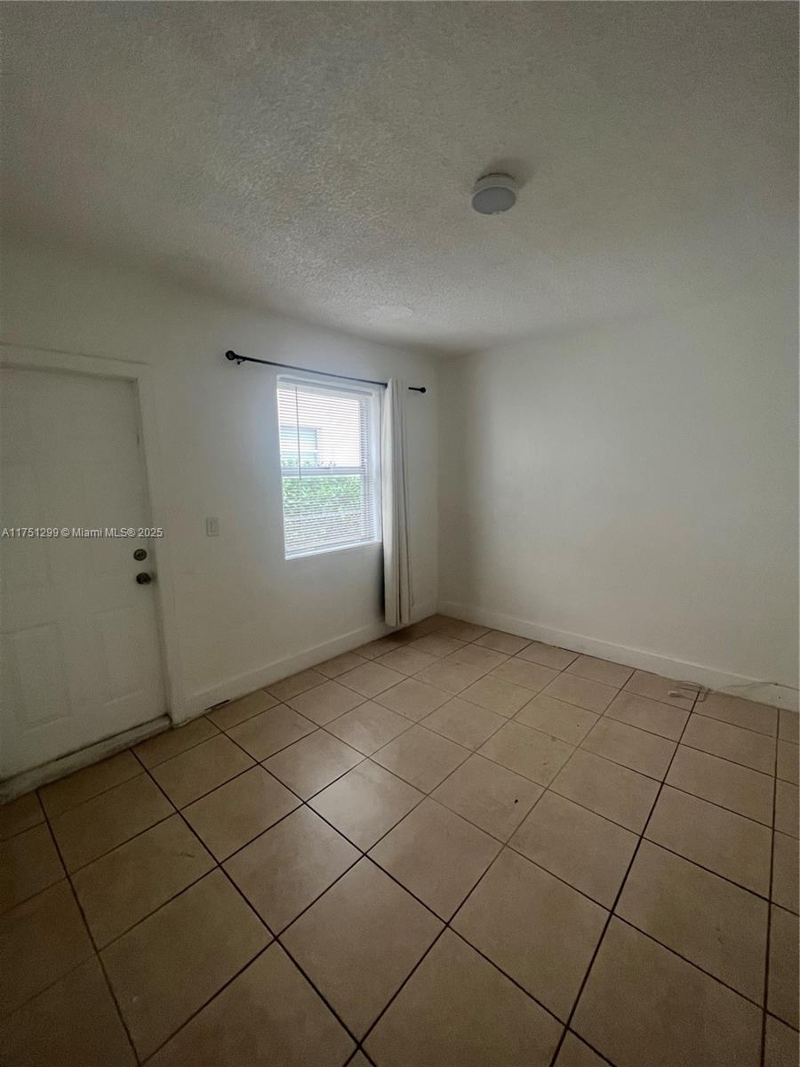 850 81st St 2 Property Photo 10