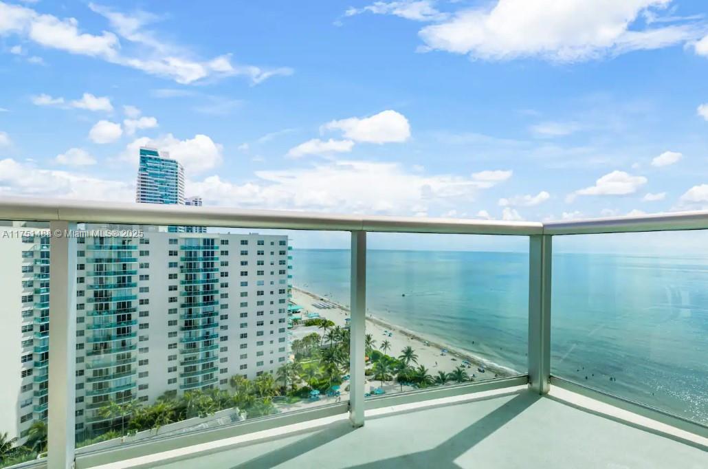 3901 S Ocean Dr PH16D Property Photo 1