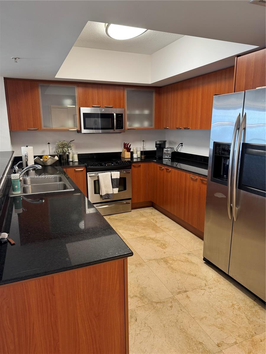 16699 Collins Ave 3905 Property Photo 24