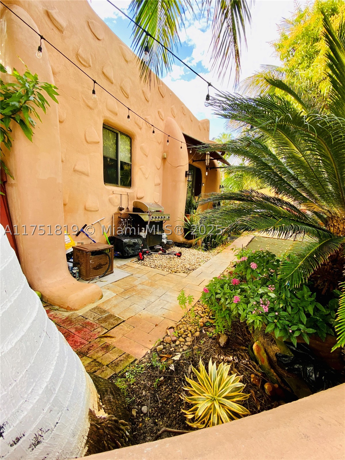 200 Azure Way Property Photo 20