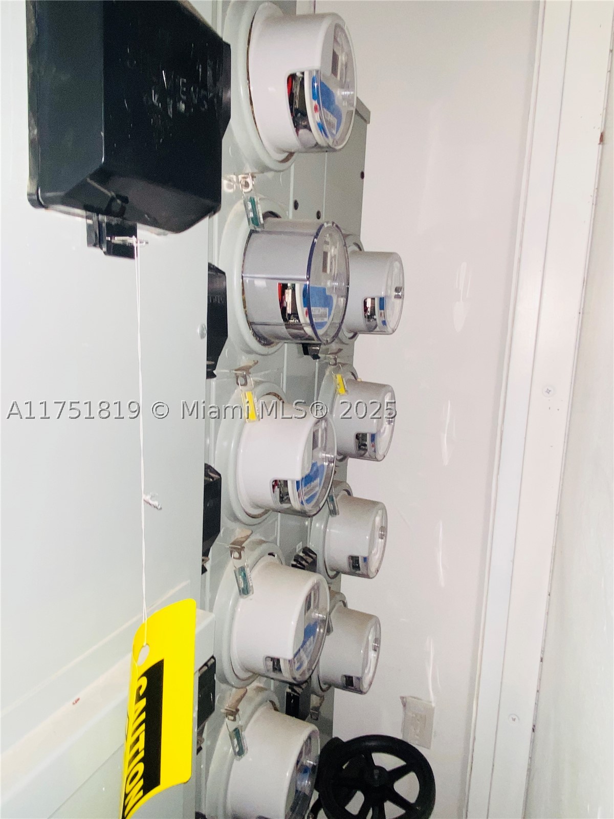 200 Azure Way Property Photo 29