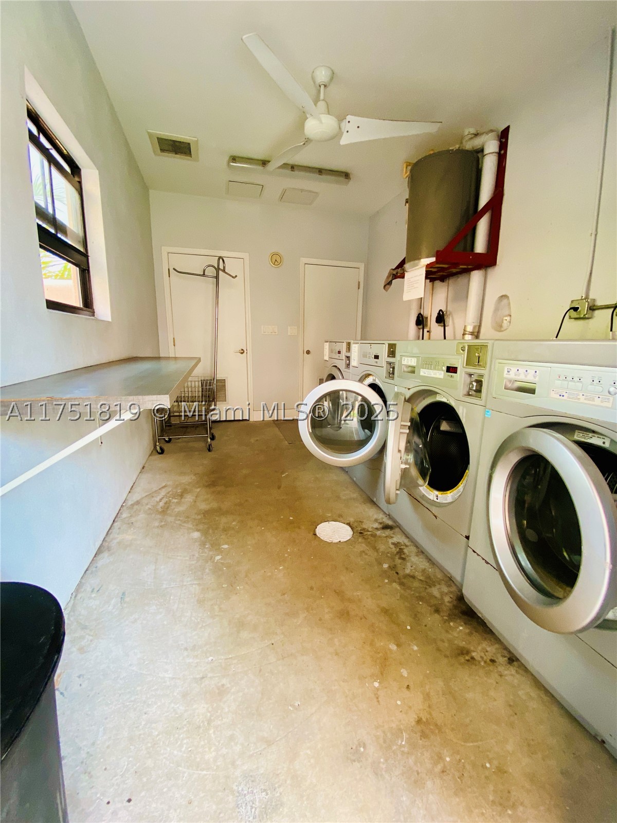 200 Azure Way Property Photo 32