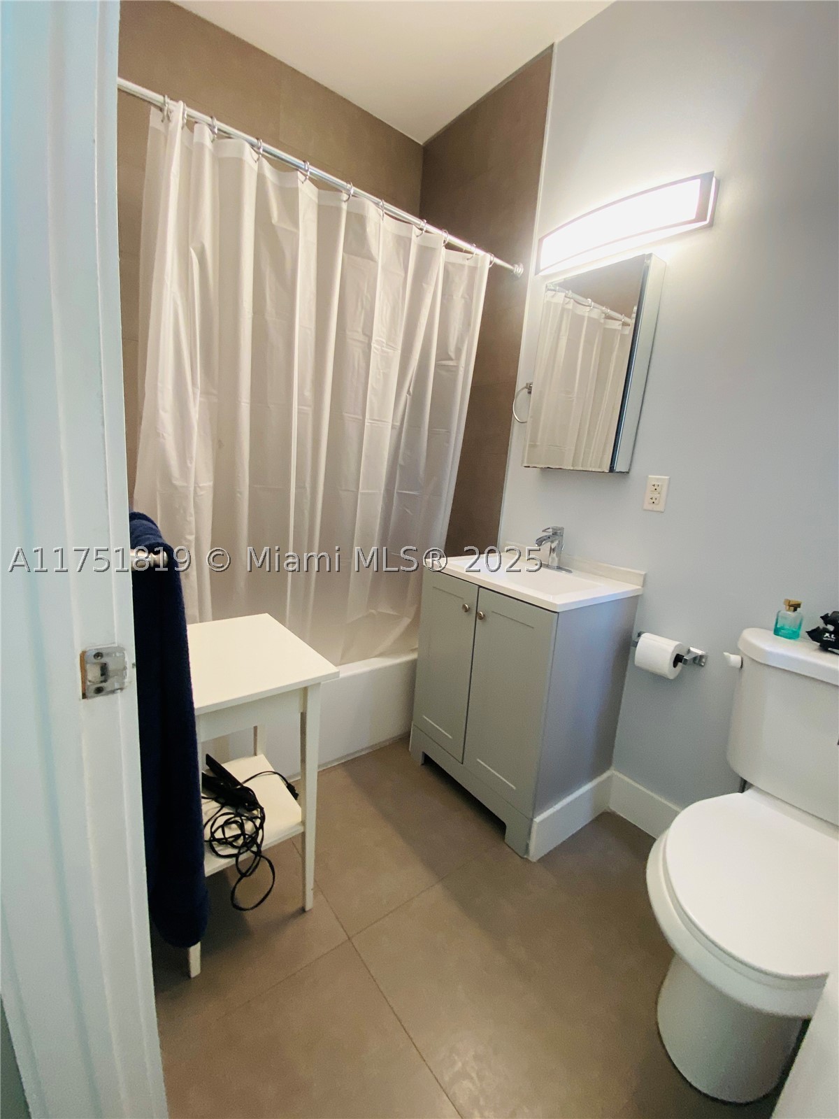 200 Azure Way Property Photo 51