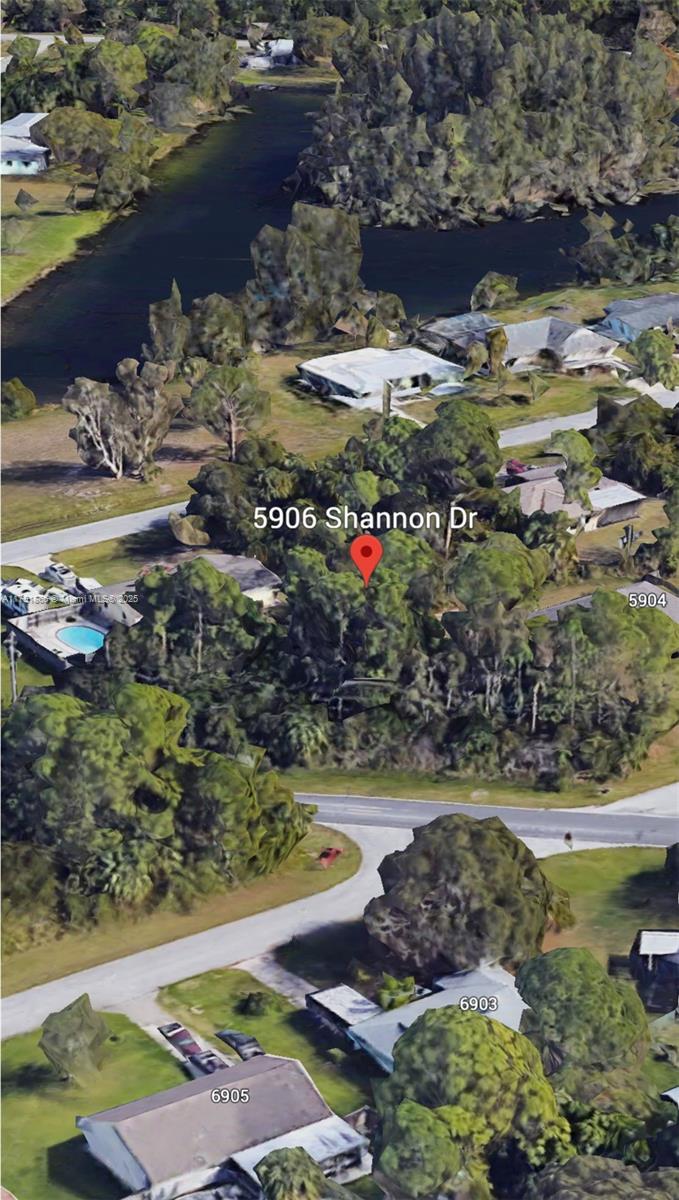 5906 Shannon Dr Property Photo 2