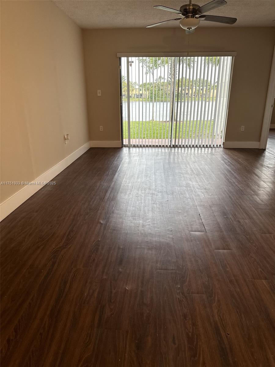 9783 Nob Hill Ct 9783 Property Photo 4