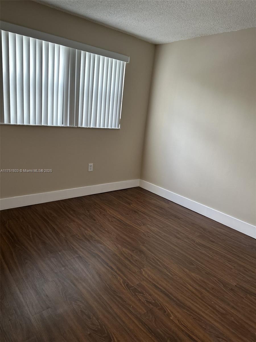 9783 Nob Hill Ct 9783 Property Photo 6