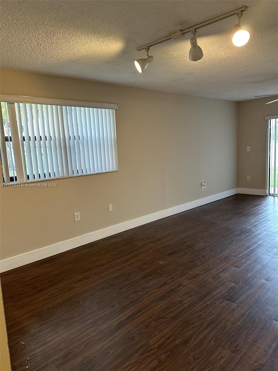 9783 Nob Hill Ct 9783 Property Photo 8