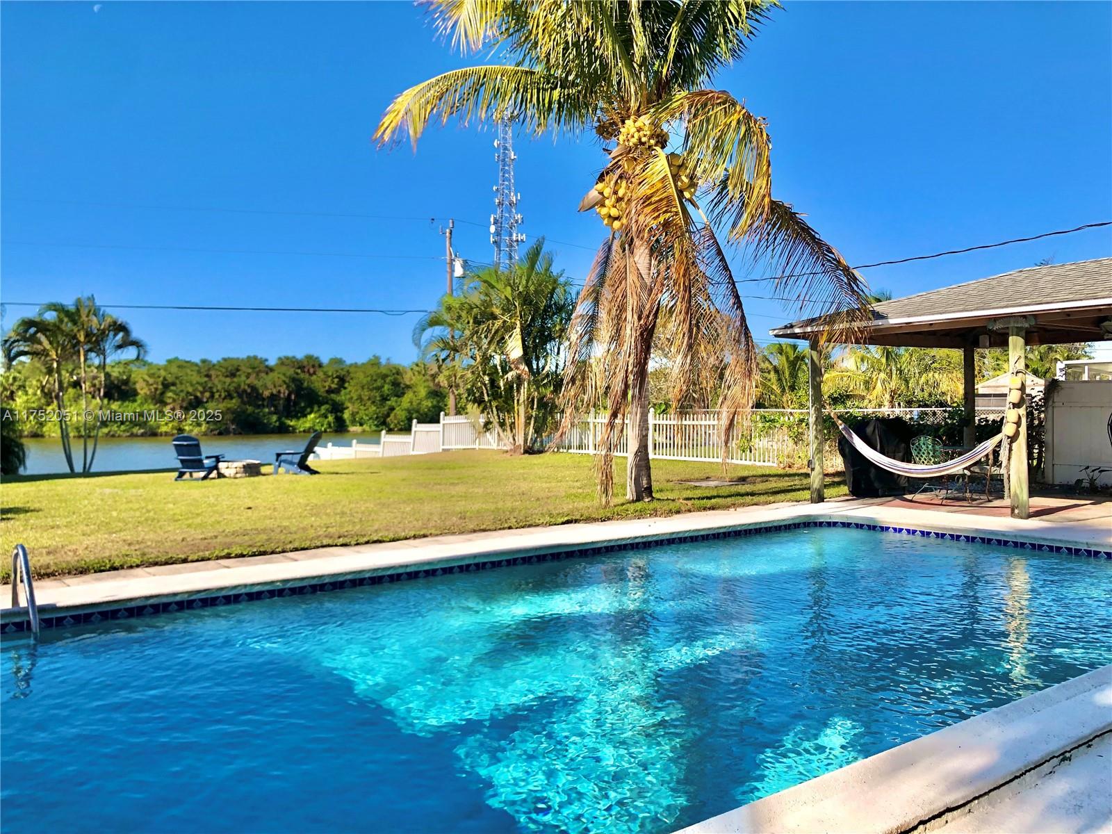 831 Bailey Dr Property Photo