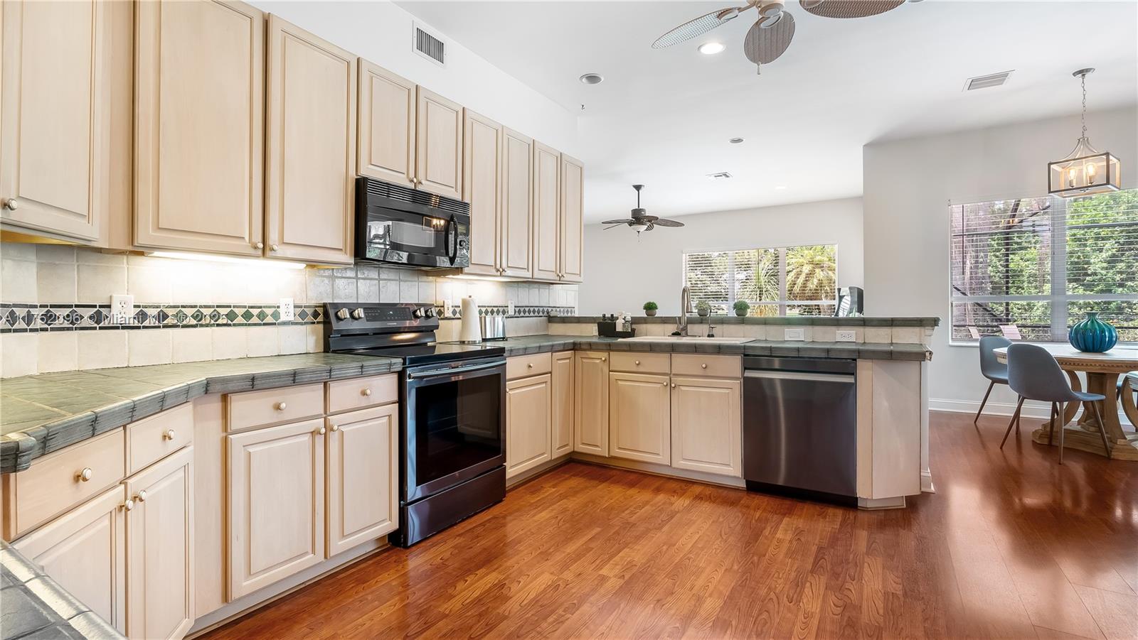 11859 Sanbourn Ct Property Photo 17