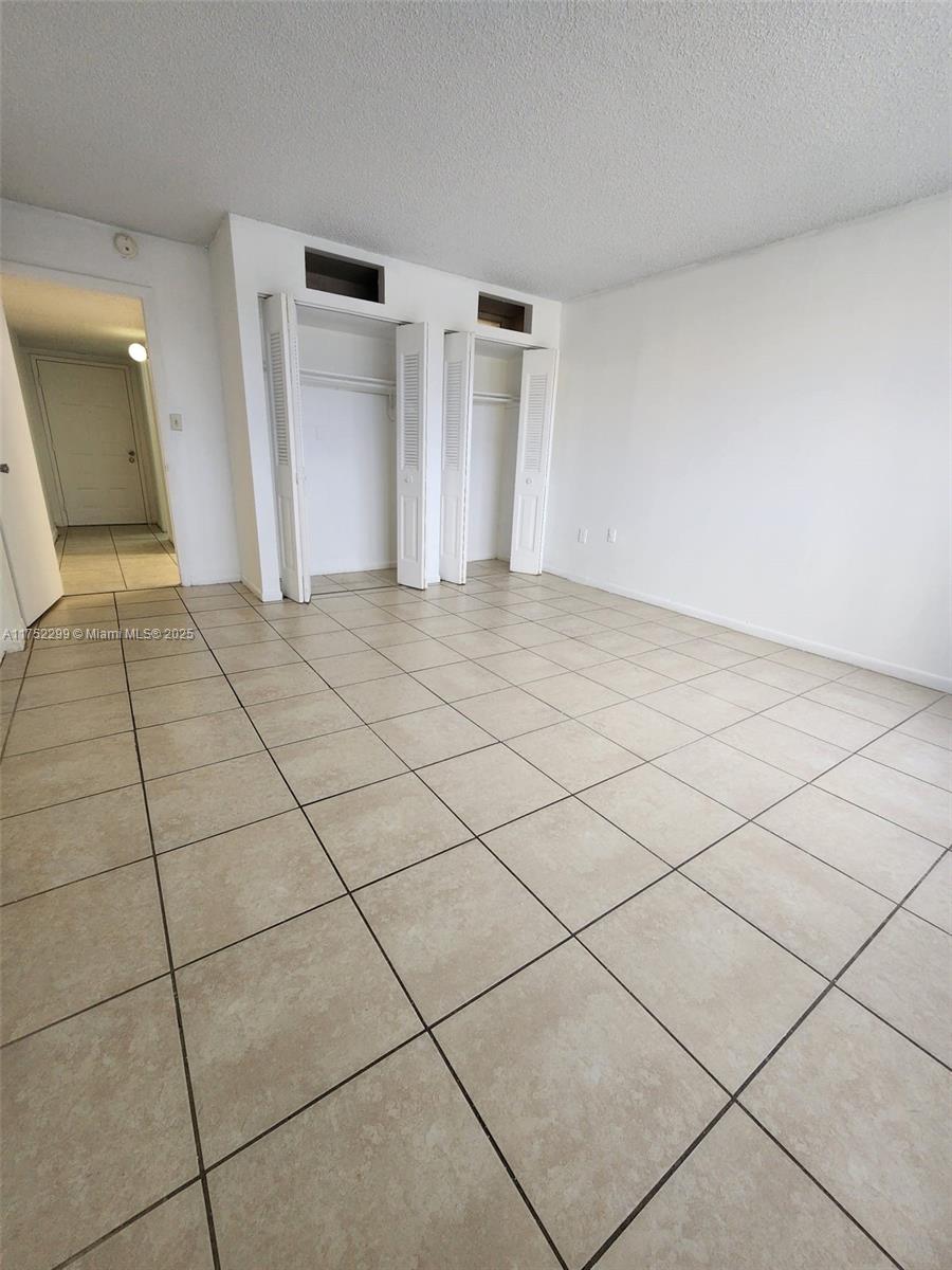 7000 Nw 186th St 4-424a Property Photo 15