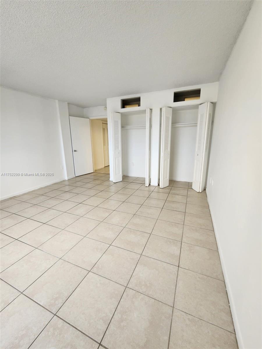 7000 Nw 186th St 4-424a Property Photo 16