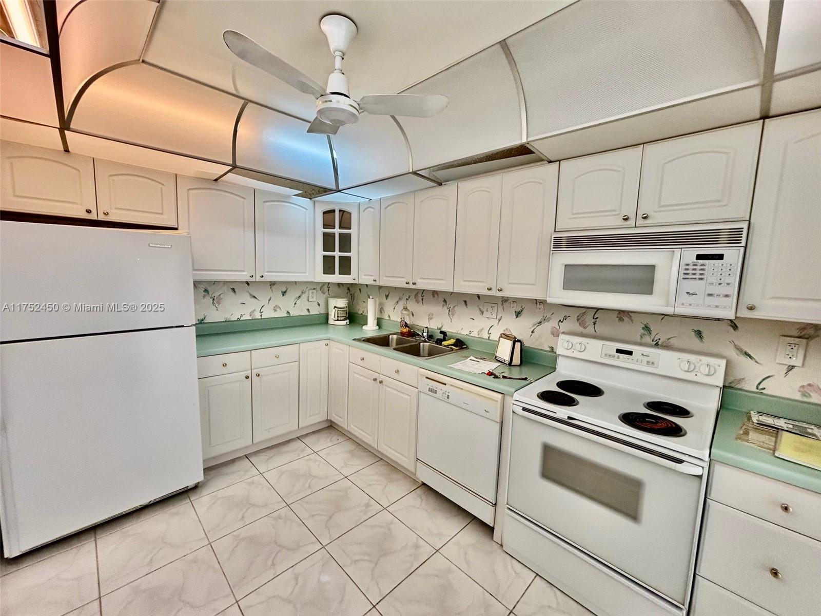 500 Three Islands Blvd 512 Property Photo 7