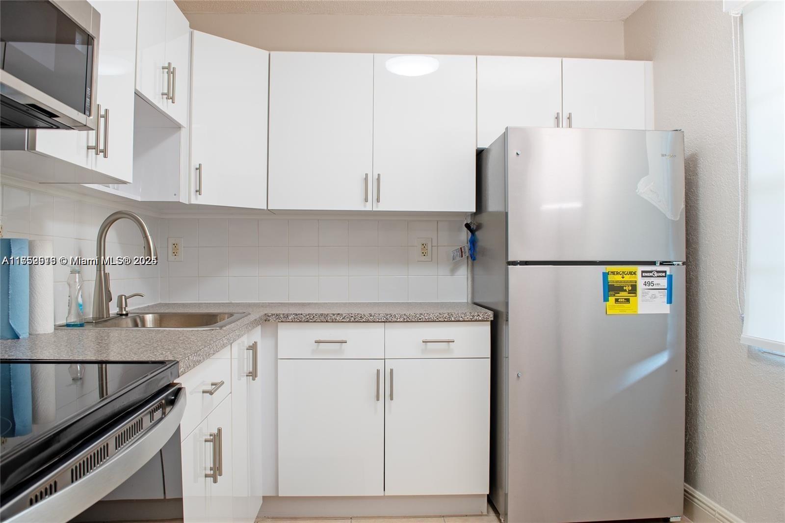 9460 Fontainebleau Blvd 132 Property Photo 8