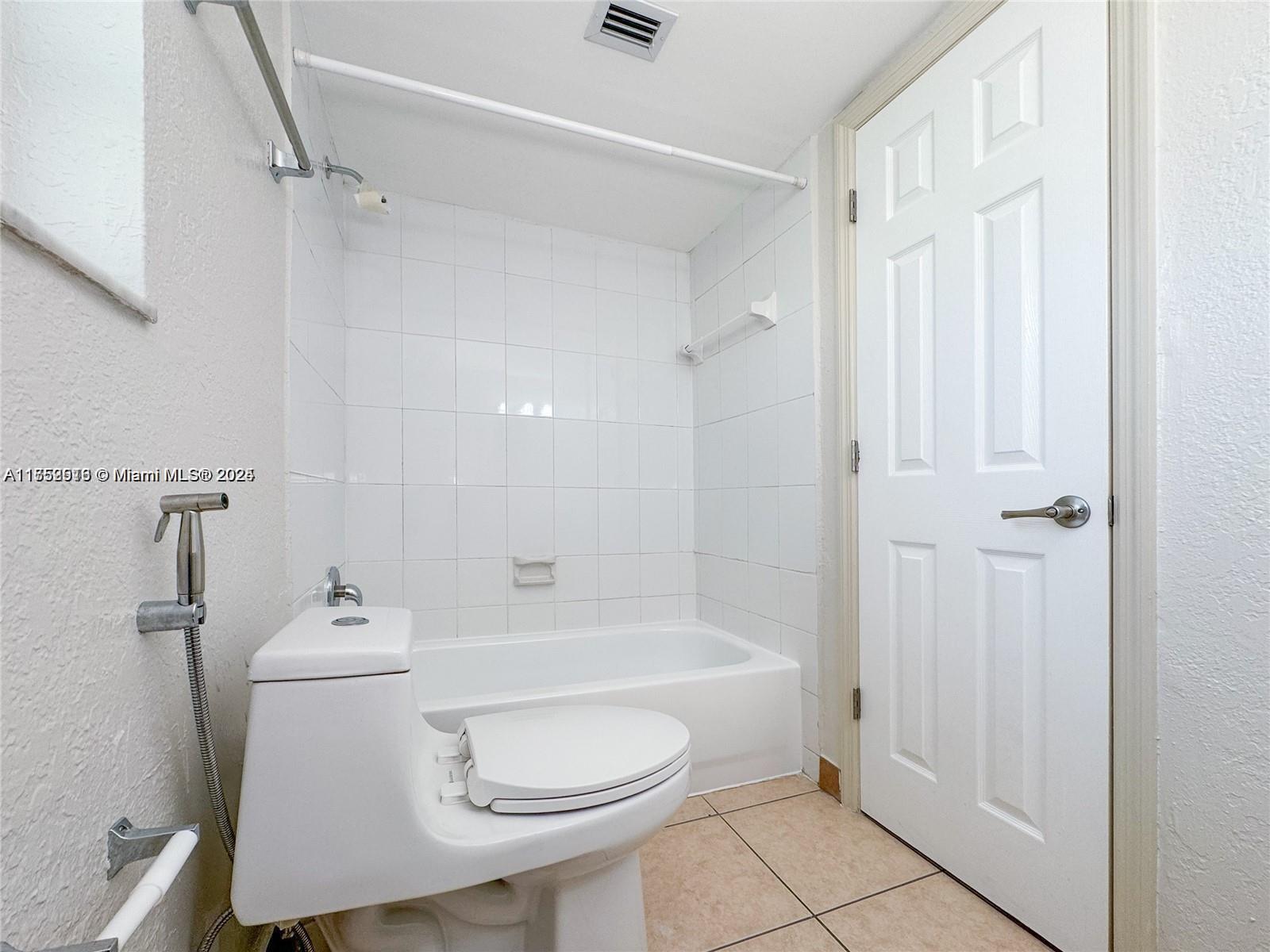 9460 Fontainebleau Blvd 132 Property Photo 16