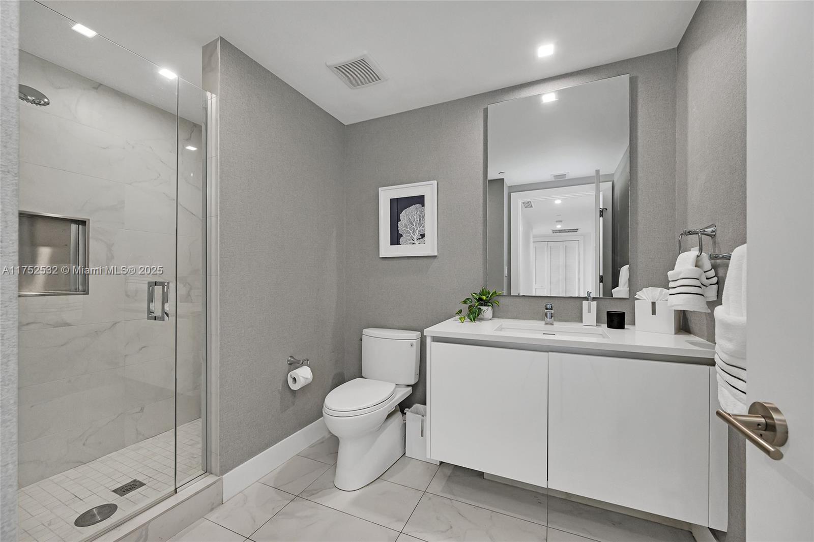 730 N Ocean Blvd 1405 Property Photo 10