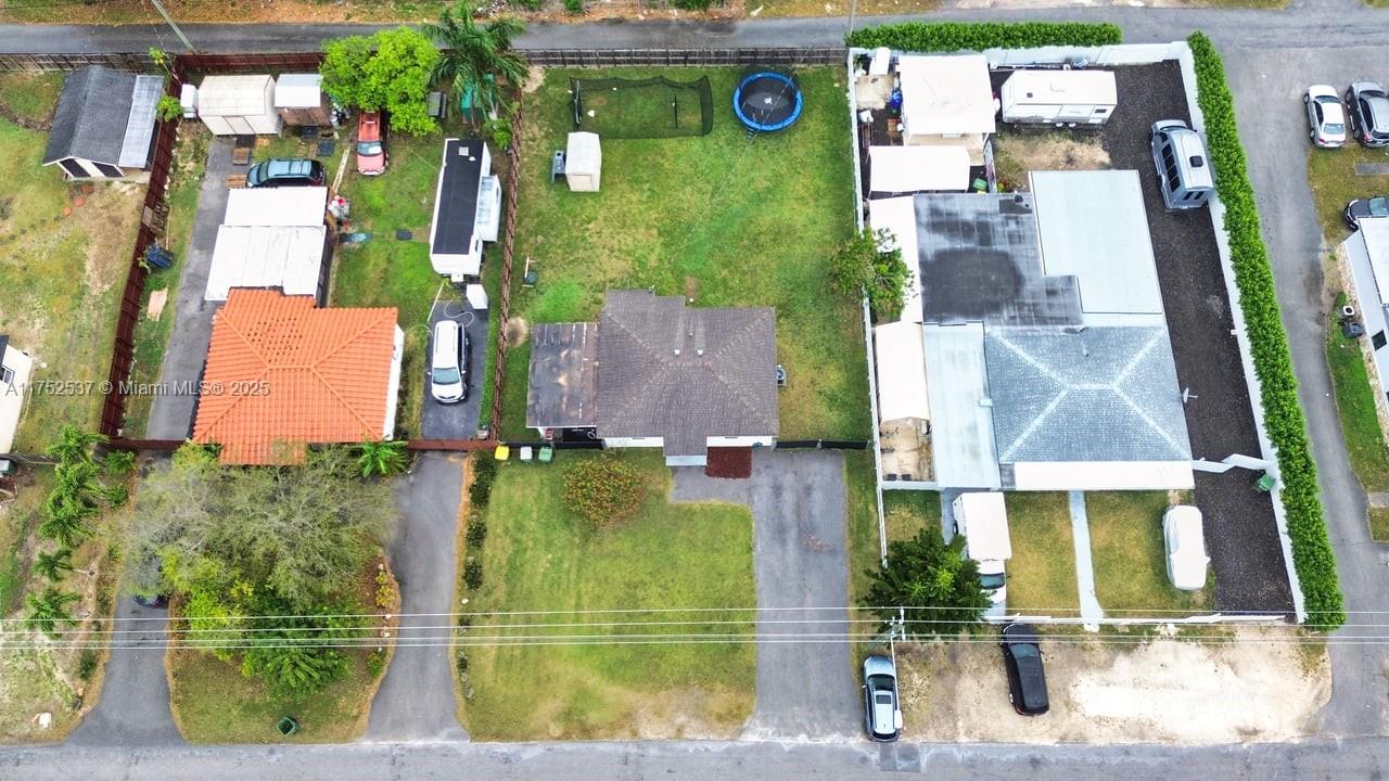 849 Ne 4 Avenue Property Photo 2
