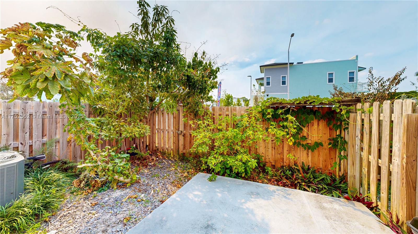 219 Sw 6th Ln Property Photo 37