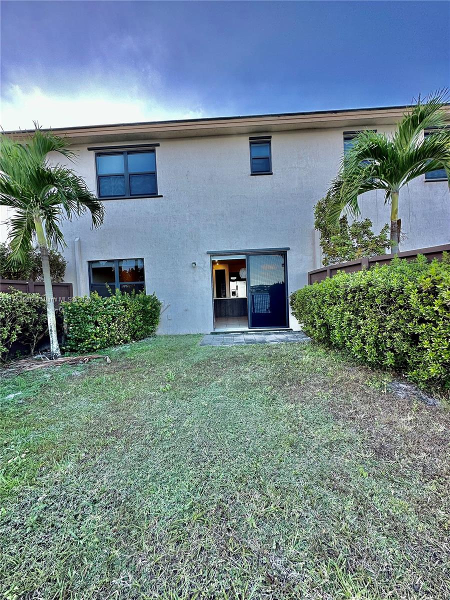 15945 Nw 91 Ct Property Photo