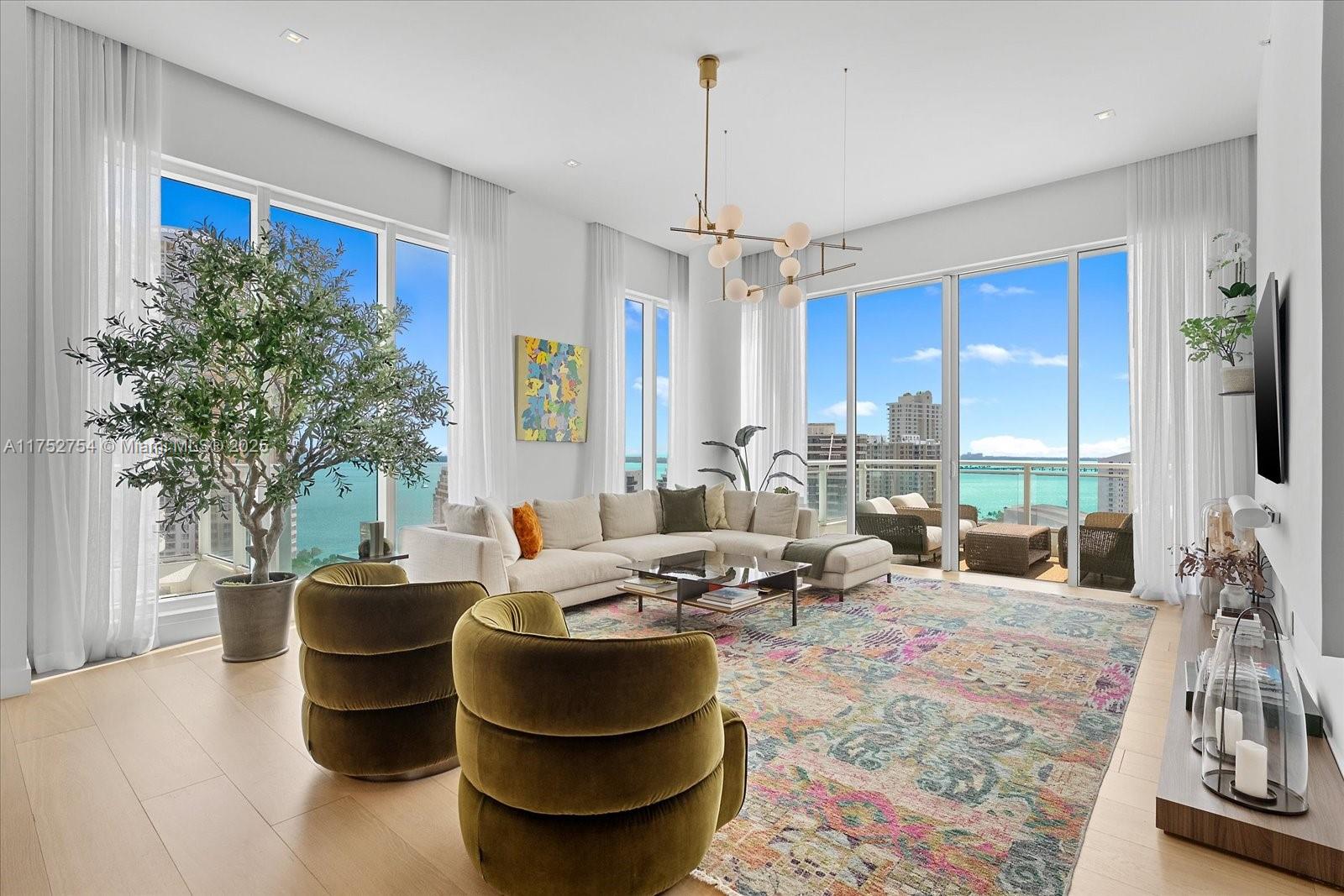 900 Brickell Key Blvd Property Photo 1