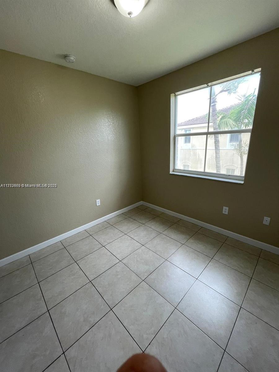 1666 Se 27th Ct 208 Property Photo 12