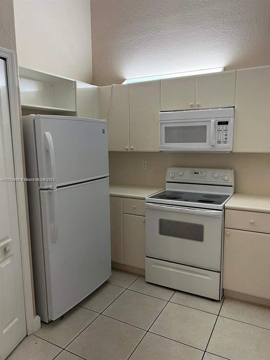 1666 Se 27th Ct 208 Property Photo 21