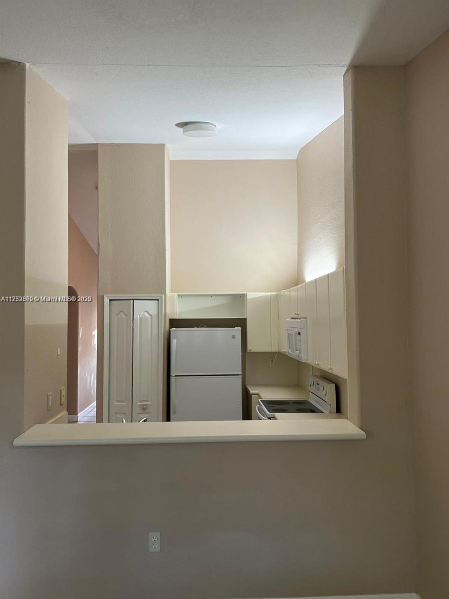 1666 Se 27th Ct 208 Property Photo 24