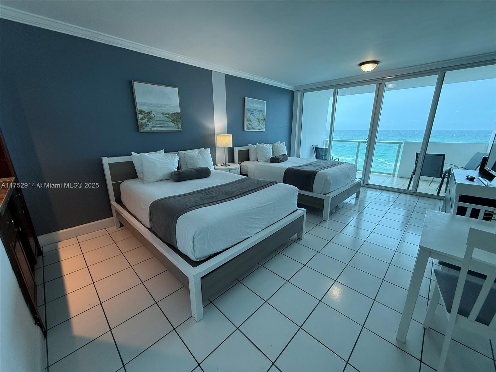 5445 Collins Ave 729 Property Photo 4