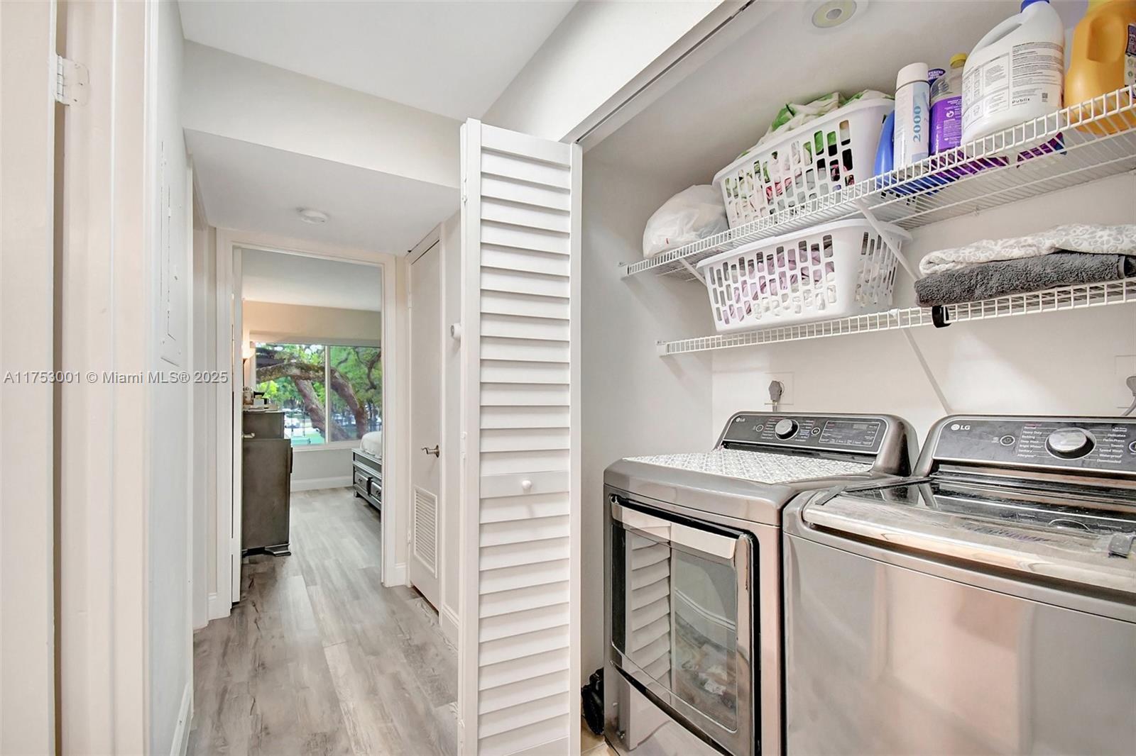 2445 Nw 33rd St 1410 Property Photo 15