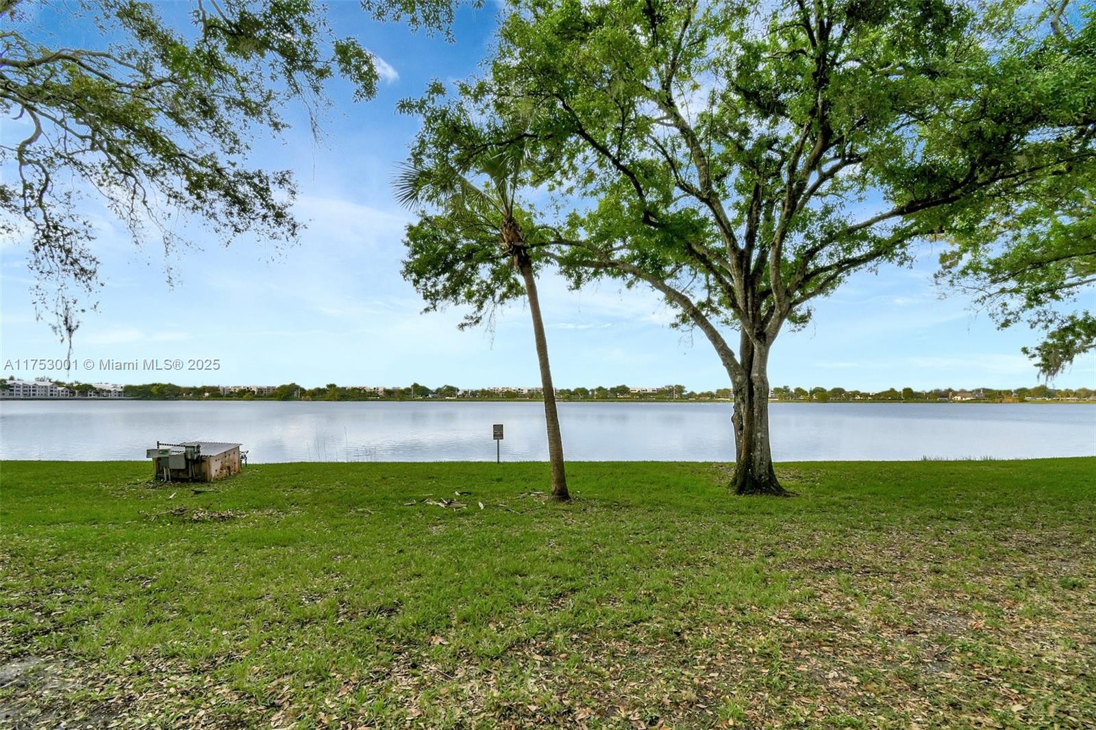 2445 Nw 33rd St 1410 Property Photo 33