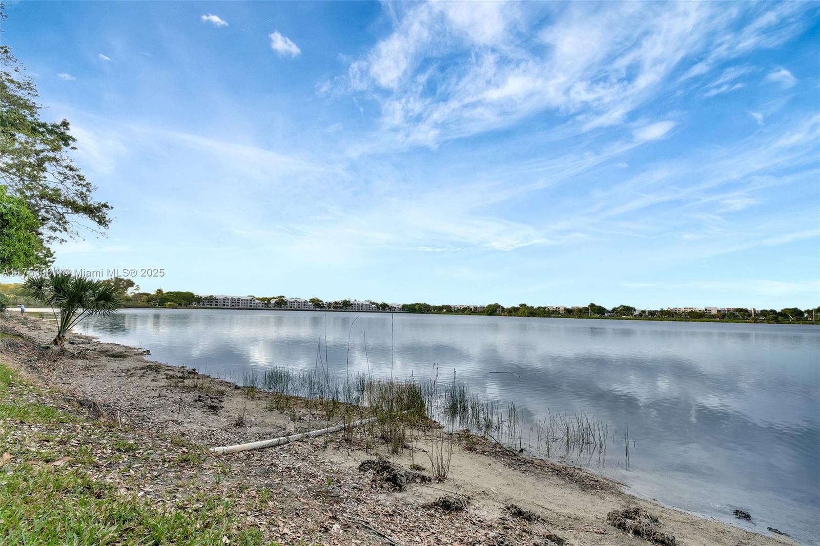 2445 Nw 33rd St 1410 Property Photo 35