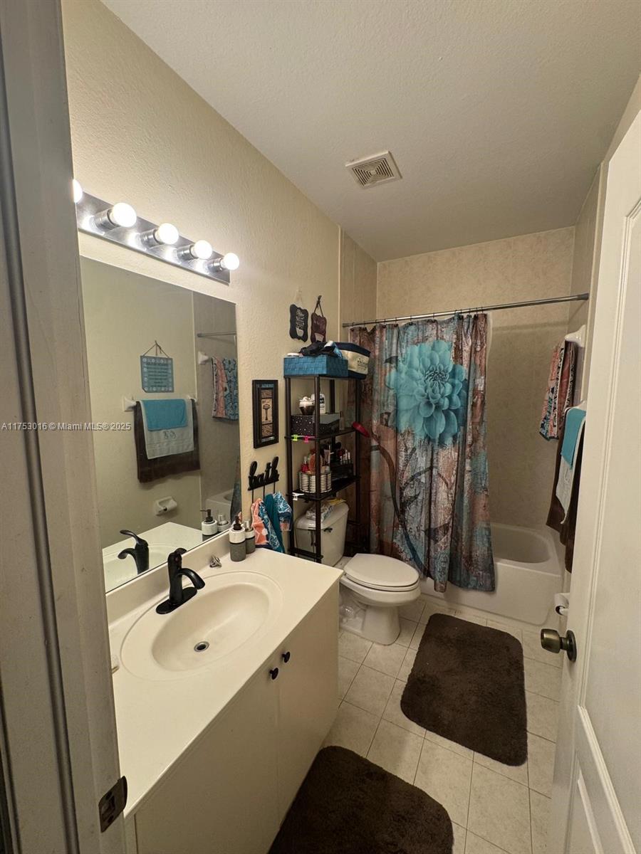 1692 Se 29th Ct 201 Property Photo 12