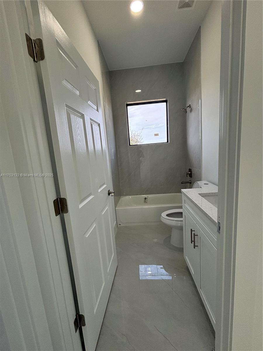 2907 S Alan Ave Property Photo 10