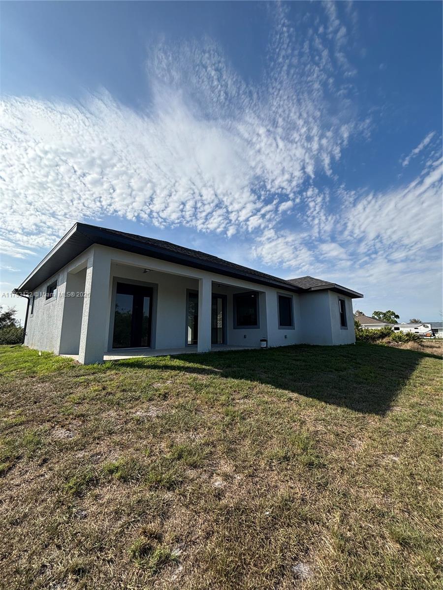 2907 S Alan Ave Property Photo 17