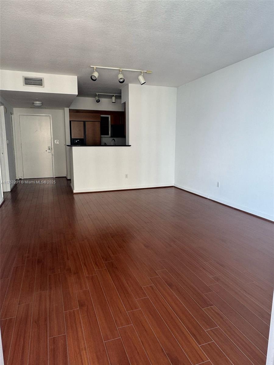 335 S Biscayne Bl 3204 Property Photo 7