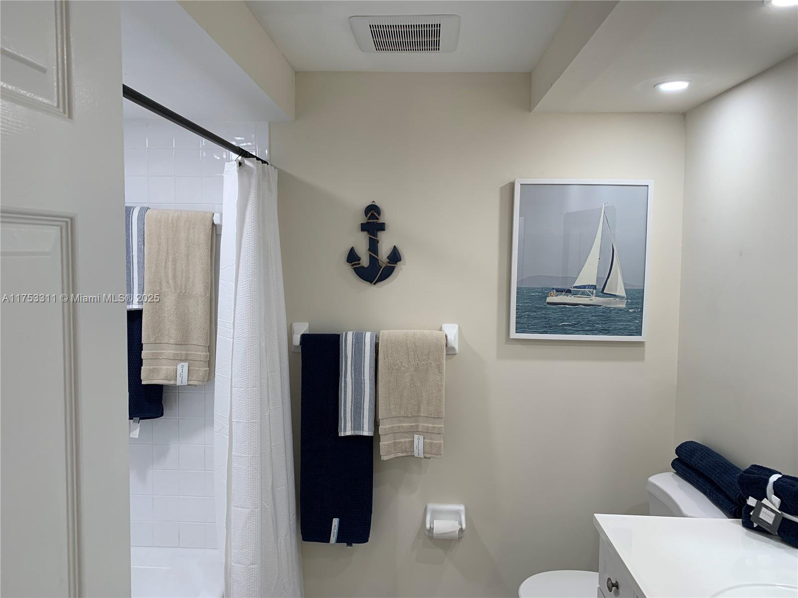 6101 Se Landing Way 6 Property Photo 20