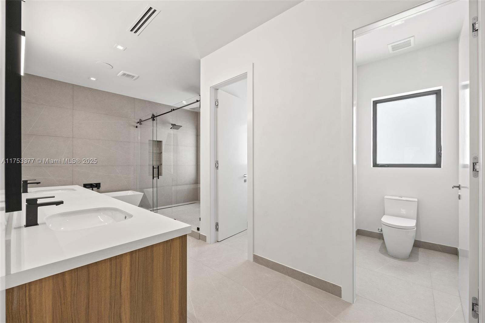 6225 Snapper Creek Drive Property Photo 15
