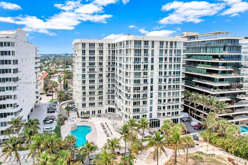 8925 Collins Ave 2e Property Photo 1