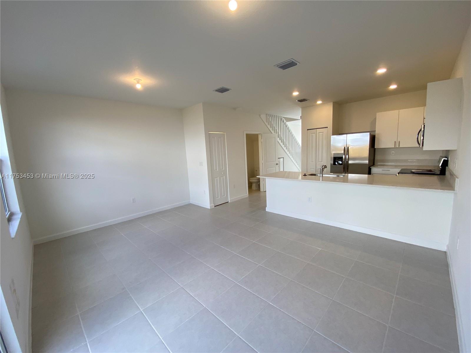 16227 Sw 292 Street Property Photo 5