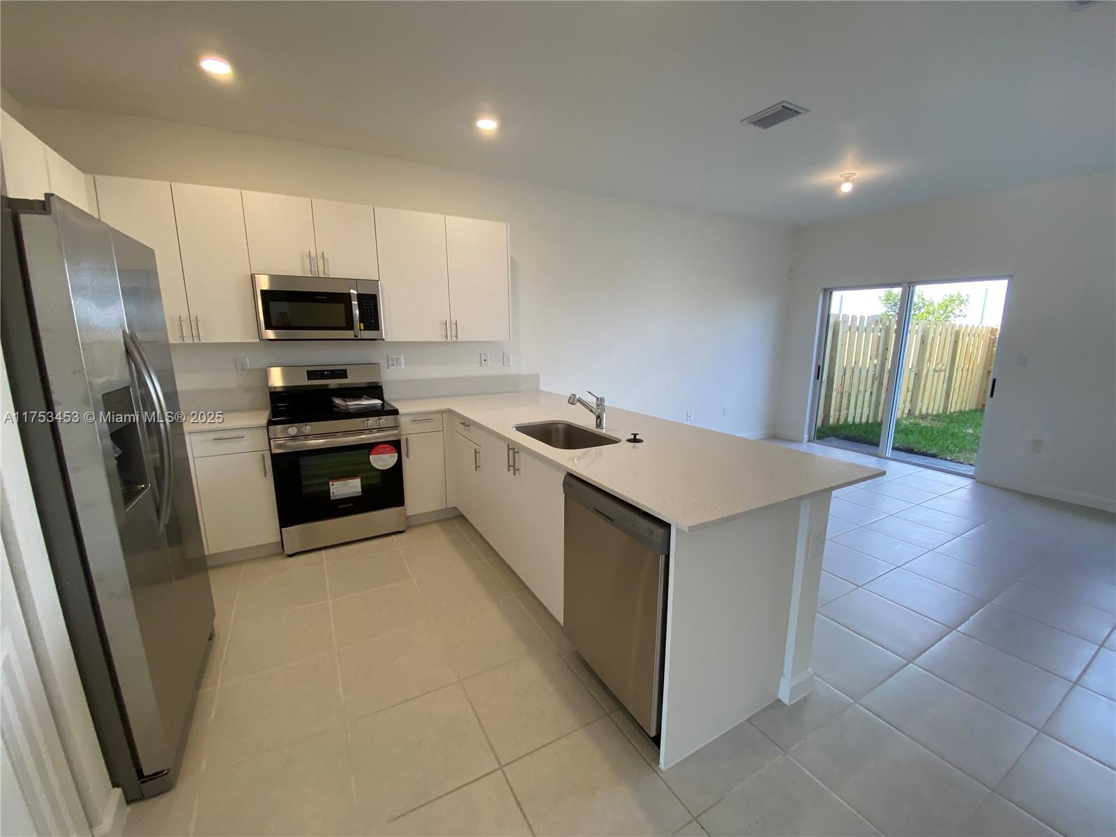 16227 Sw 292 Street Property Photo 6
