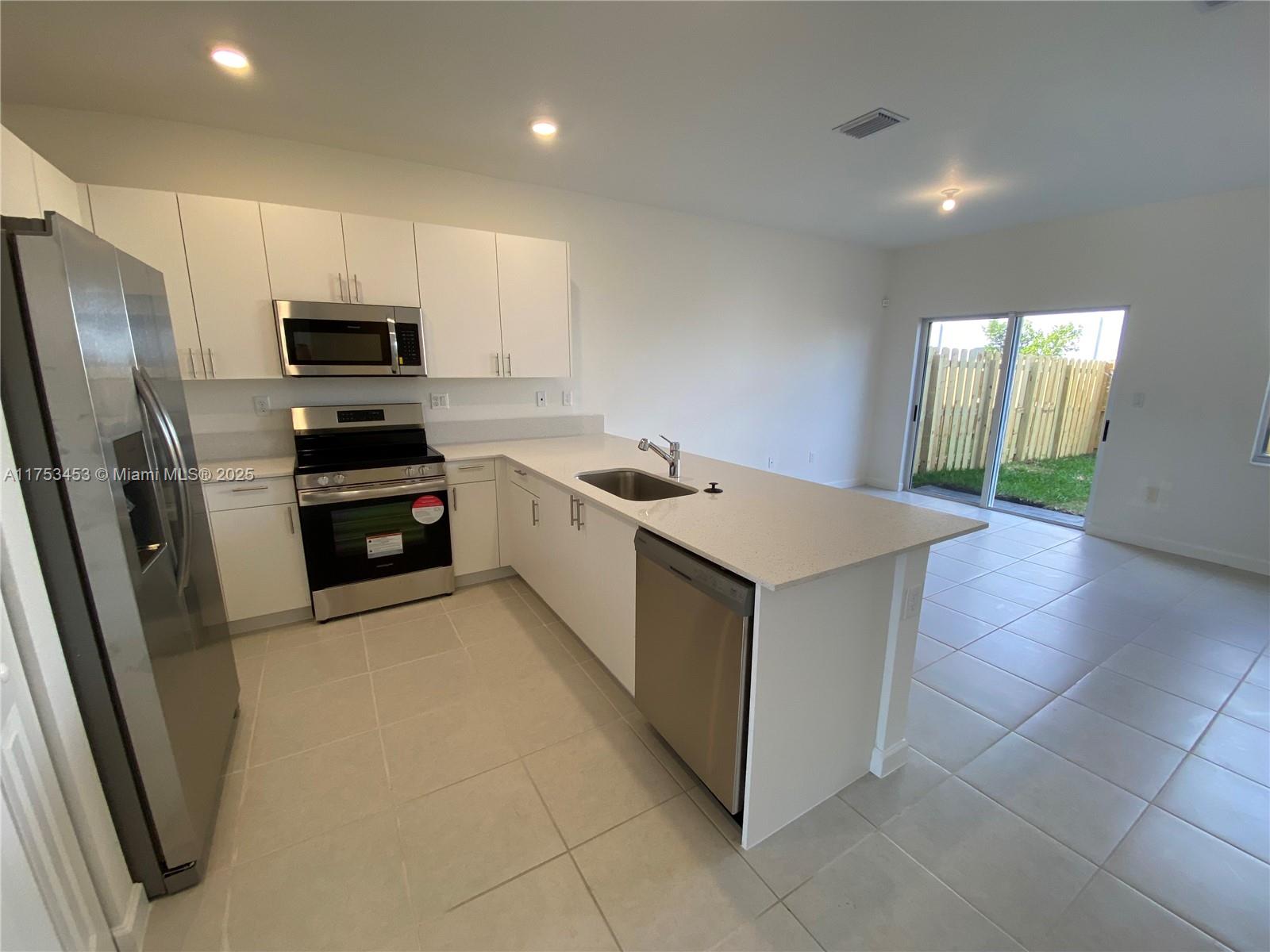 16227 Sw 292 Street Property Photo 8