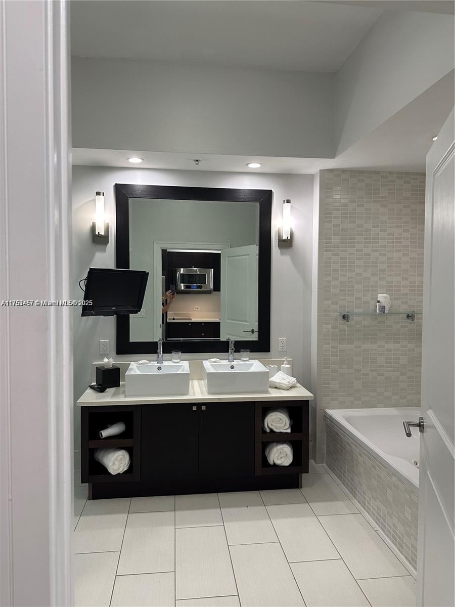 5300 Nw 87th 1007 Property Photo 11