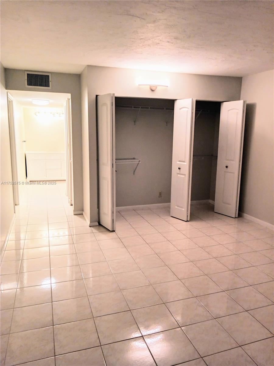 1149 Hillsboro Mile 309 Property Photo 42