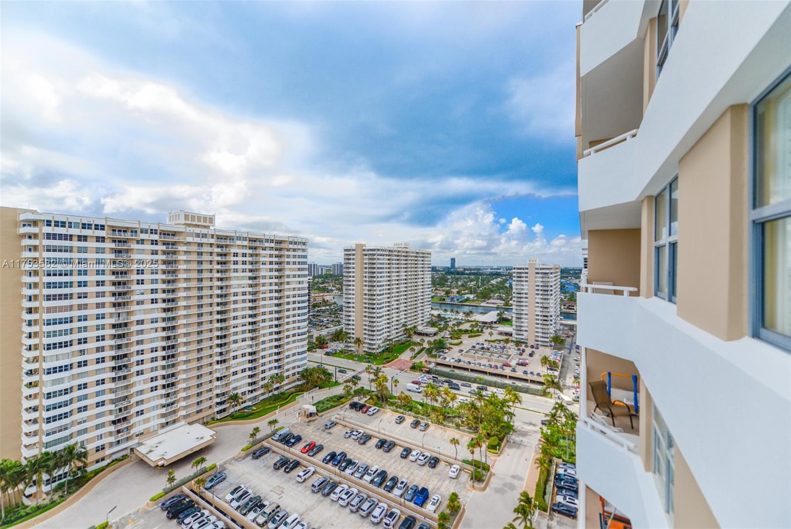 1950 S Ocean Dr 20l Property Photo 29