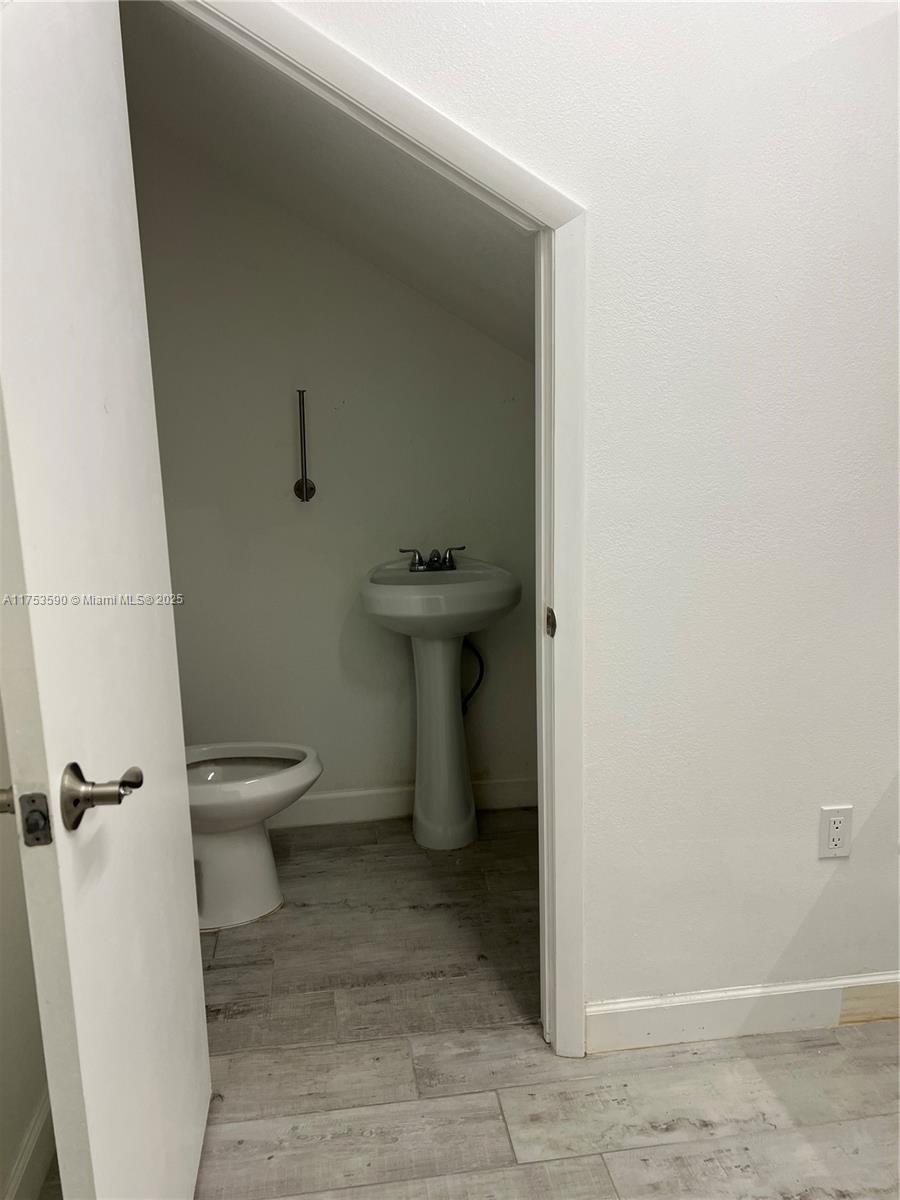 201 Sw 2nd Ave 111 Property Photo 7
