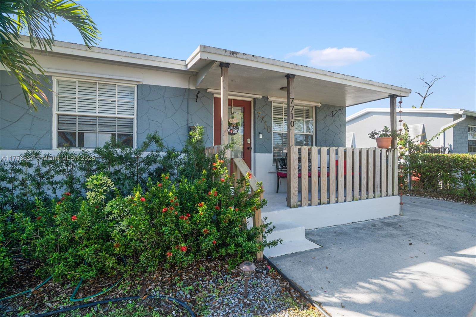 7710 Hope St Property Photo 4