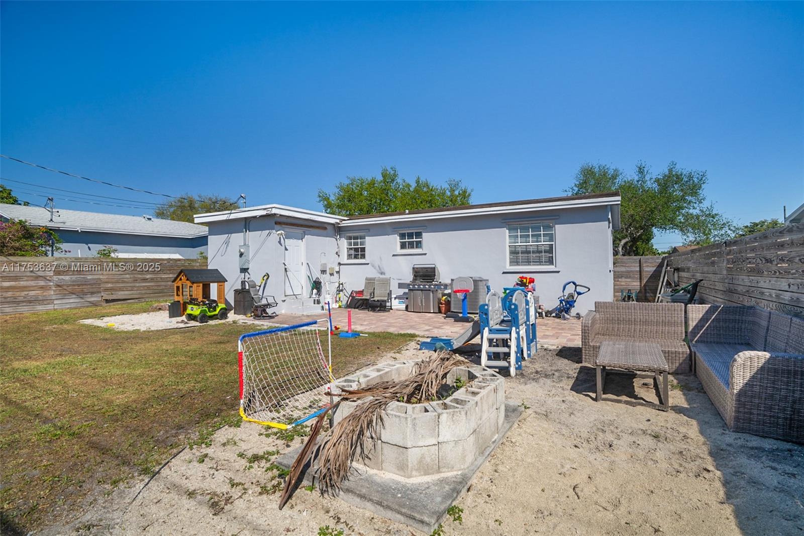 7710 Hope St Property Photo 21